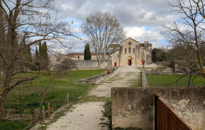Boucle de l'Abbaye de Silvacane par le Rocher du Castellas